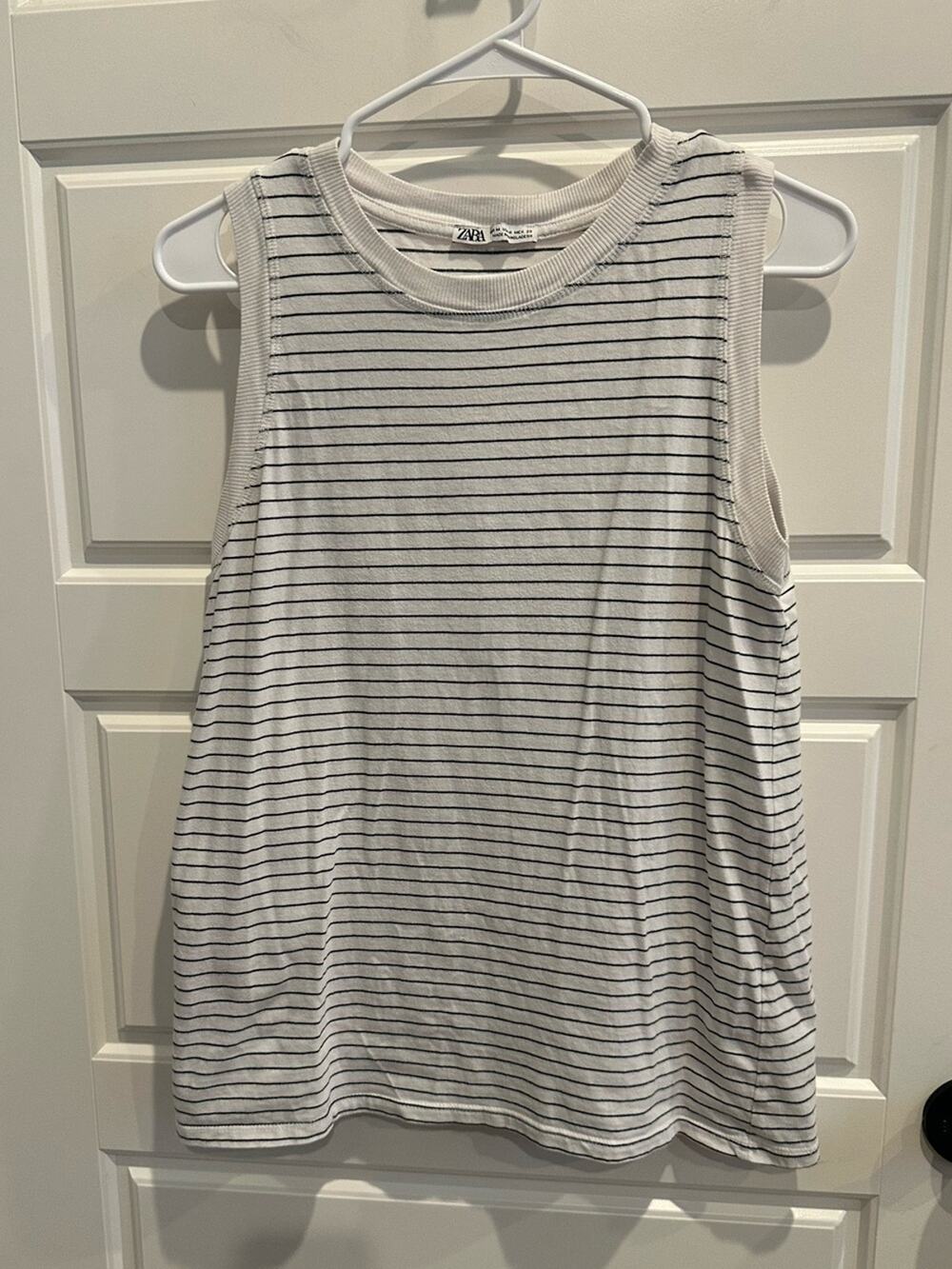 Zara Medium Black White Striped Tank Top Y2K Minimalist Mod Sleeveless Top